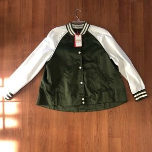 Hunter Jacket ✨NEW ✨